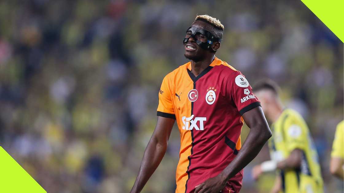 Victor Osimhen in action for Galatasaray against Fenerbahce