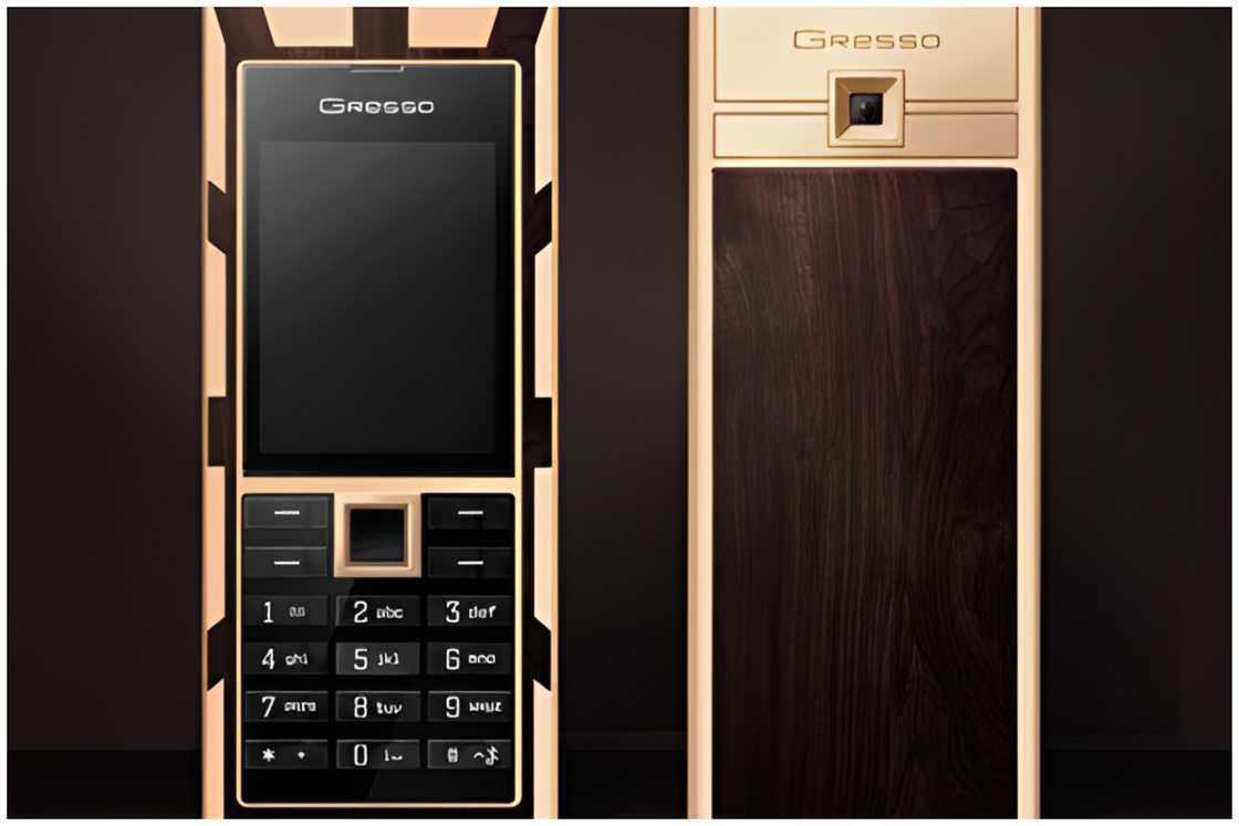 Gresso Luxor Las Vegas Jackpot on a flat surface Gresso Luxor Las Vegas Jackpot on a flat surface