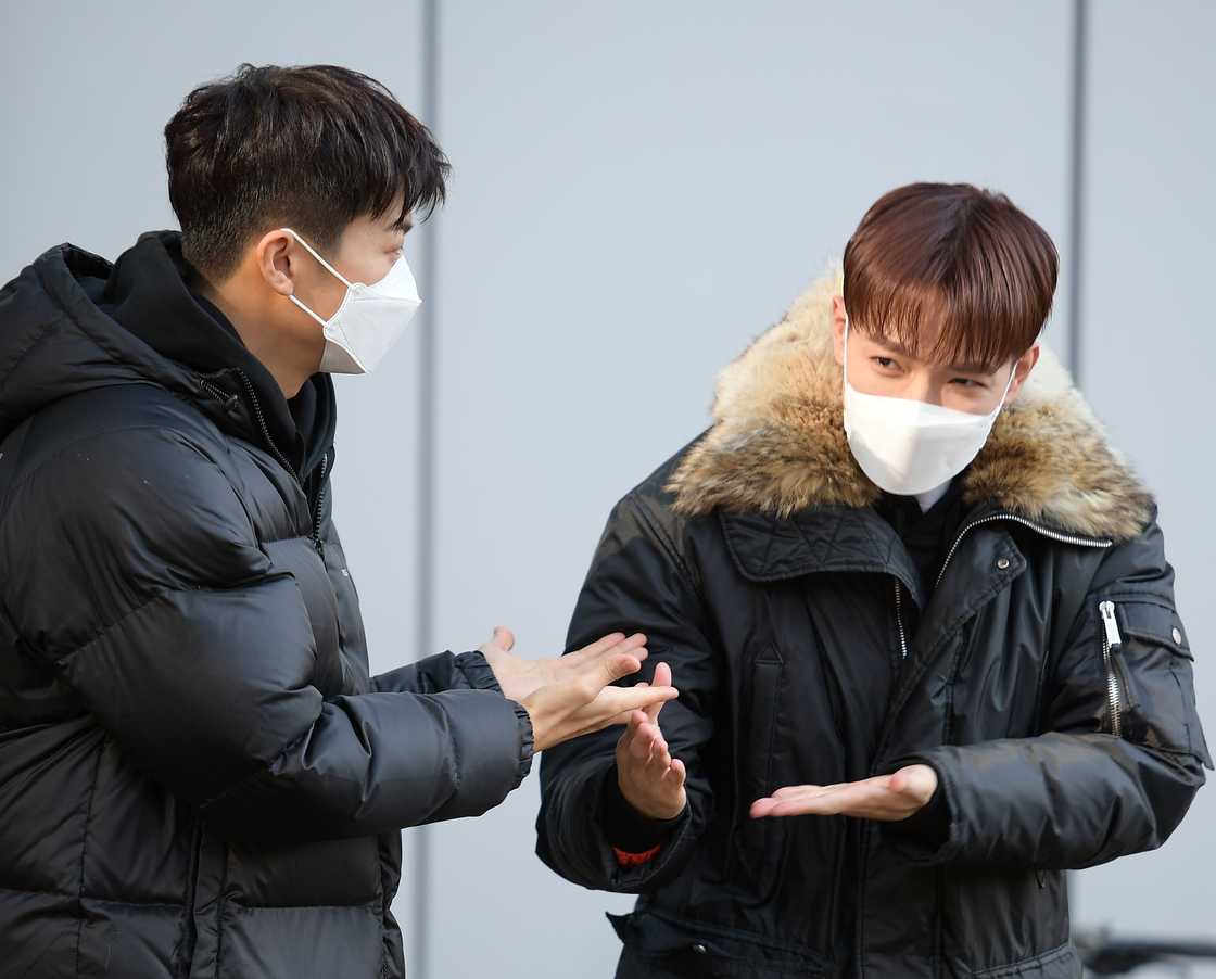 Wooyoung (L) and Jun.K (R) of 2PM are seen on the set of JTBC's Knowing Bros' at Ilsan JTBC Studio Wooyoung (L) and Jun.K (R) of 2PM are seen on the set of JTBC's Knowing Bros' at Ilsan JTBC Studio