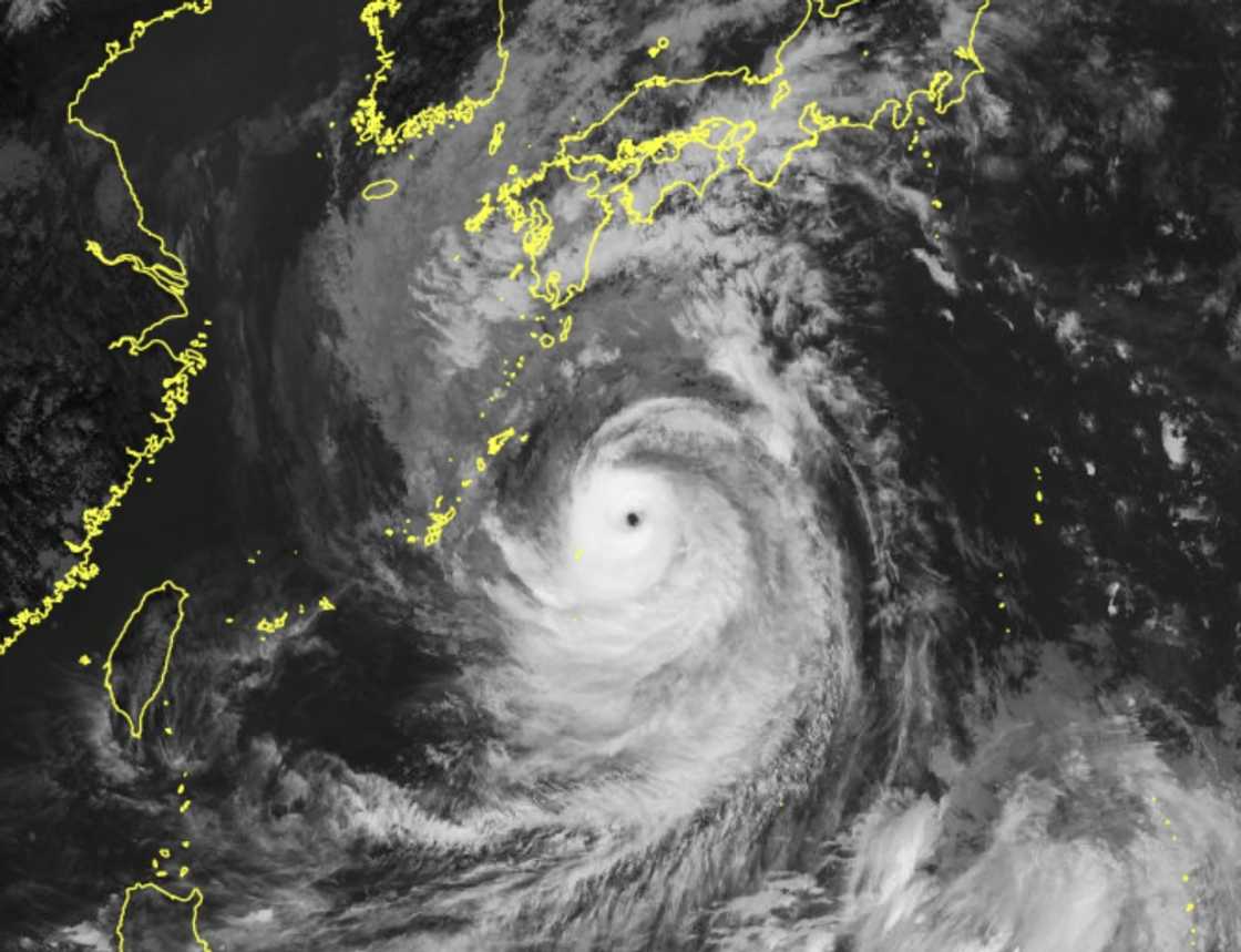 Typhoon Nanmadol is expected to make landfall in southern Japan before turning northeast and moving up through the rest of the country Typhoon Nanmadol is expected to make landfall in southern Japan before turning northeast and moving up through the rest of the country
