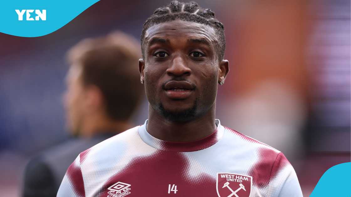 Mohammed Kudus of West Ham United warms up before during the Premier League match between West Ham United FC and Tottenham Hotspur FC at London Stadium on May 04, 2025 in London, England Mohammed Kudus of West Ham United warms up before during the Premier League match between West Ham United FC and Tottenham Hotspur FC at London Stadium on May 04, 2025 in London, England