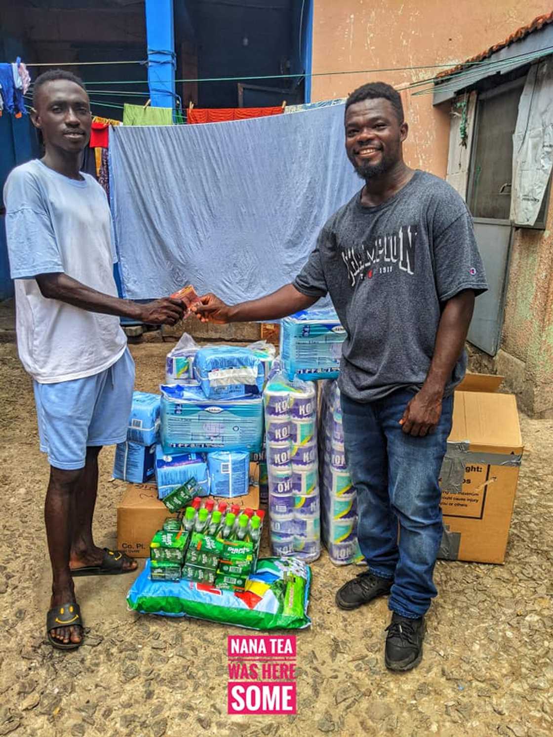 Nana Tea presents items to Hakeem. Nana Tea presents items to Hakeem.
