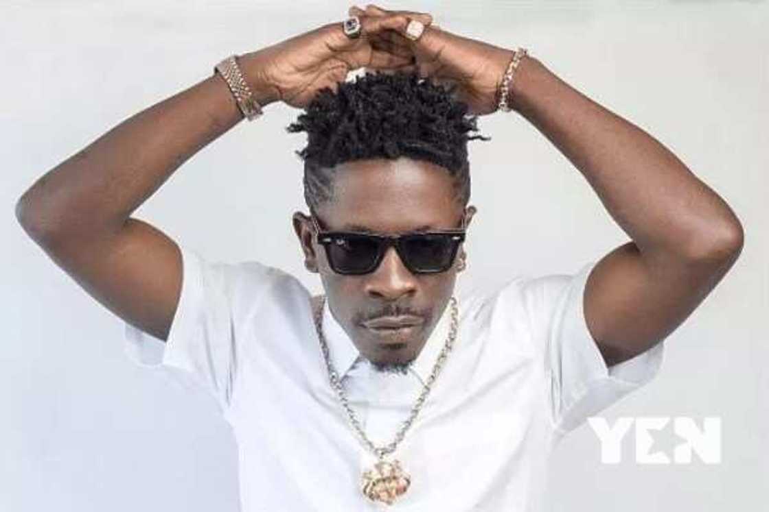 Breaking news: Shatta Wale crowned winner of Asaase Sound Clash; given brand new car in video Breaking news: Shatta Wale crowned winner of Asaase Sound Clash; given brand new car in video