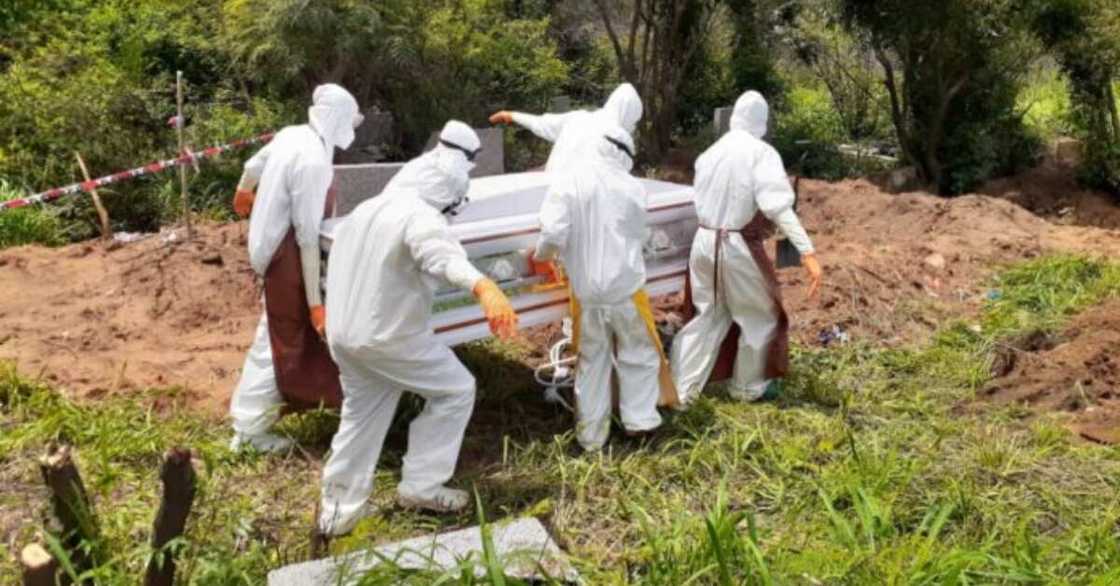 Active COVID-19 cases in Ghana now 1,906 Active COVID-19 cases in Ghana now 1,906