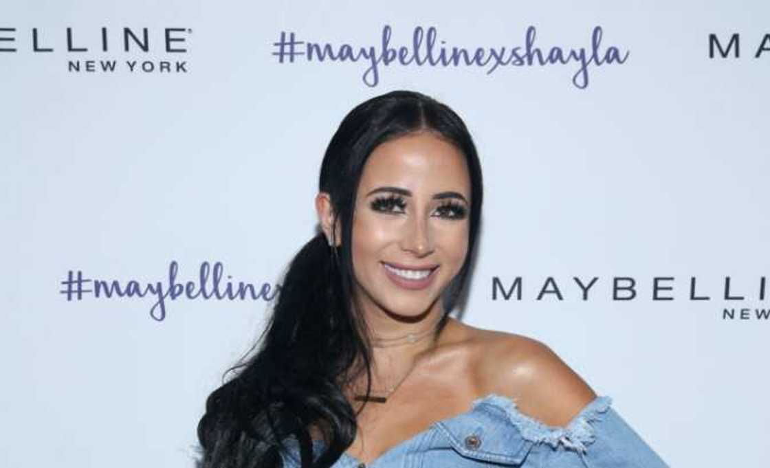 Amber Scholl Amber Scholl