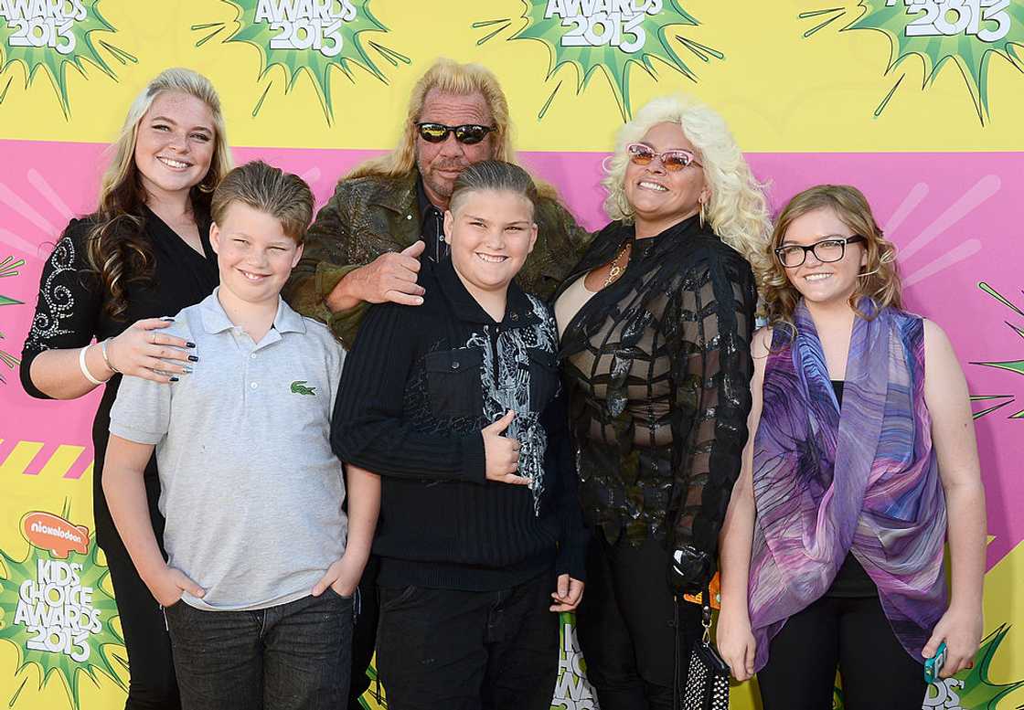 Duane 'Dog' Chapman (C), his partner and his kids pose for a photo at Nickelodeon's Annual Kids' Choice Awards Duane 'Dog' Chapman (C), his partner and his kids pose for a photo at Nickelodeon's Annual Kids' Choice Awards