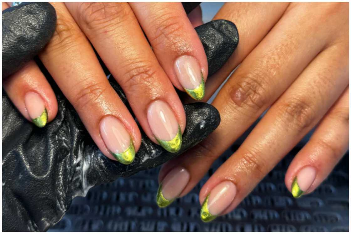 Olive green classy autumn nails