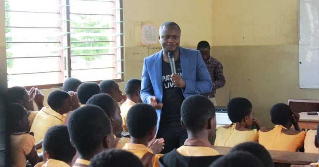 The story of how a Ghanaian man became a humanitarian after being a truck pusher The story of how a Ghanaian man became a humanitarian after being a truck pusher