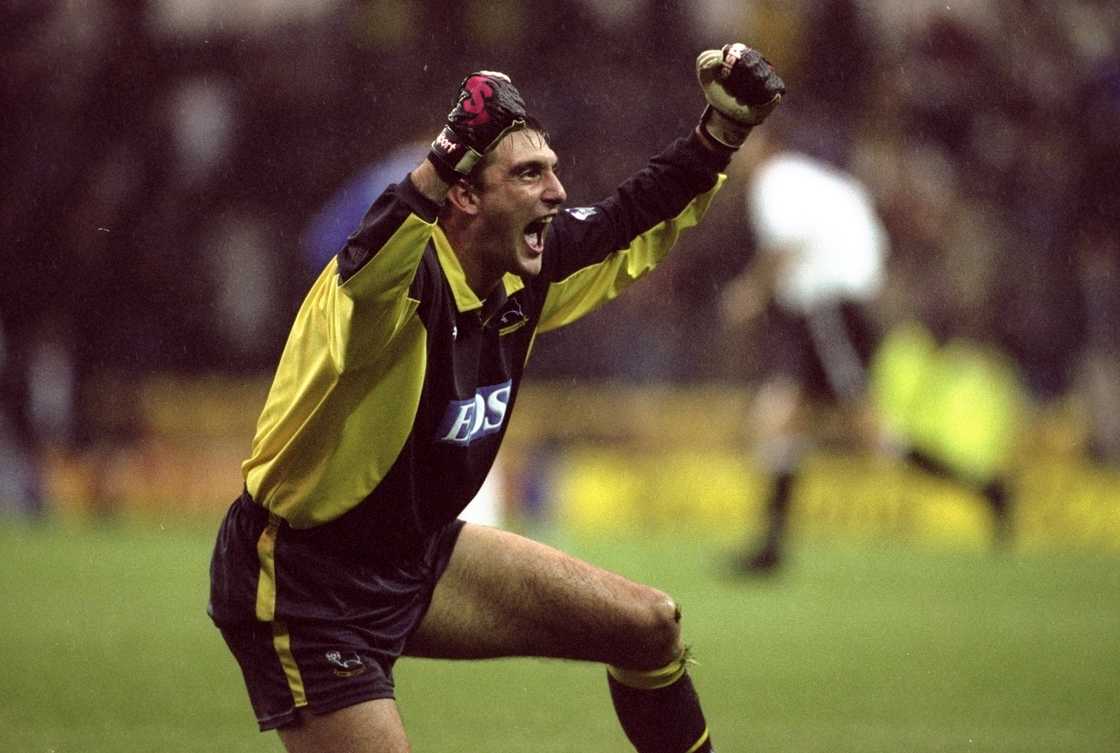 former Premier League goalkeeper, Leicester City, Derby County, West Brom, cholangiocarcinoma charity fundraising, primary sclerosing cholangitis (PSC), English football legend former Premier League goalkeeper, Leicester City, Derby County, West Brom, cholangiocarcinoma charity fundraising, primary sclerosing cholangitis (PSC), English football legend