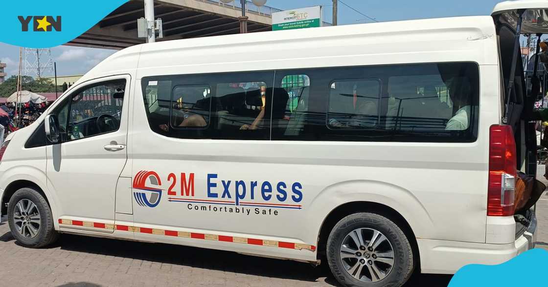 2M Express Limited bus 2M Express Limited bus