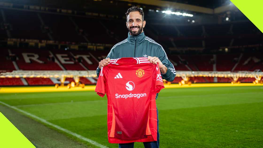 Ruben Amorim will start training Manchester United players next week Ruben Amorim will start training Manchester United players next week