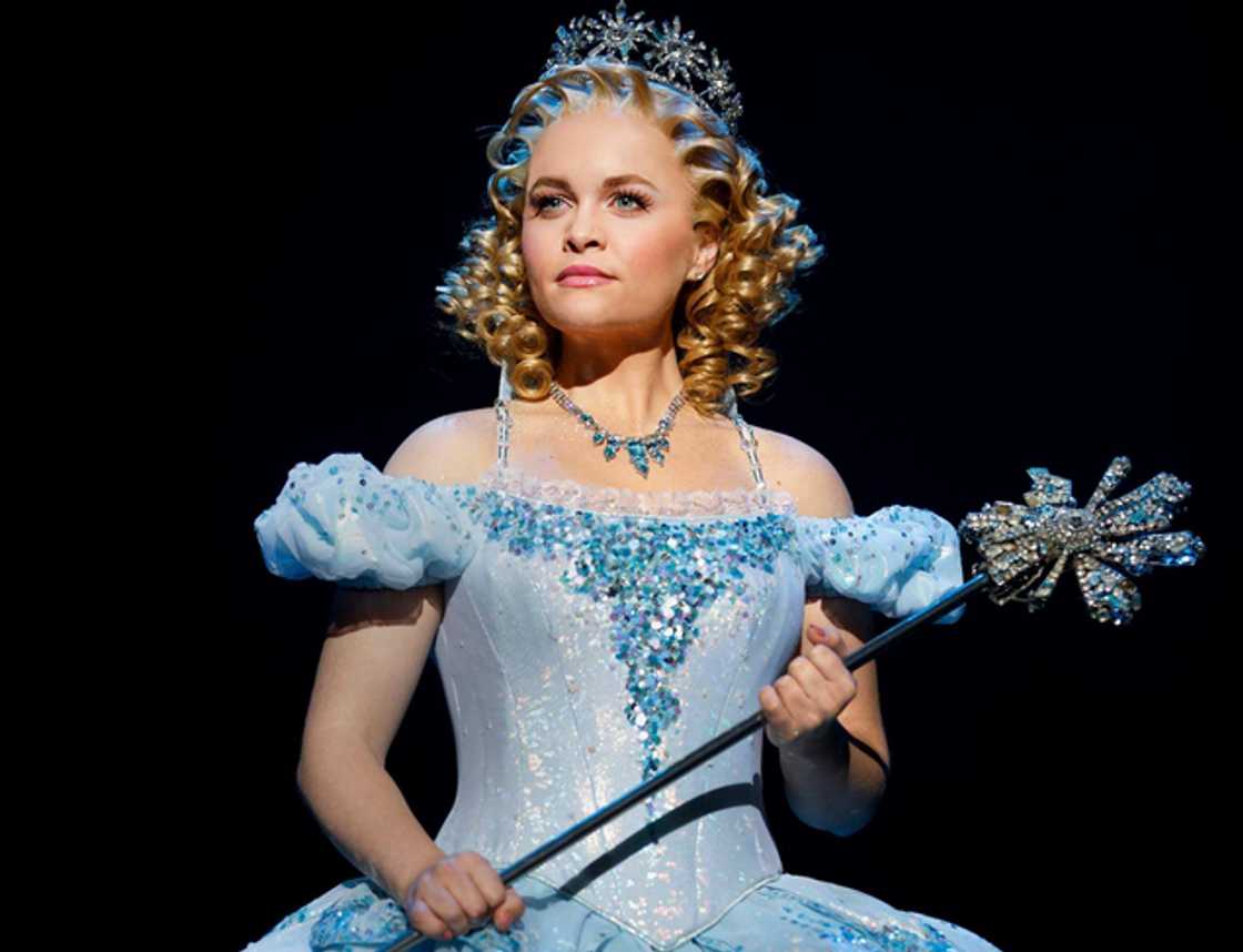 Glinda the good witch Glinda the good witch