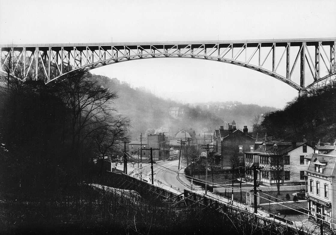 How many bridges are in Pittsburgh How many bridges are in Pittsburgh