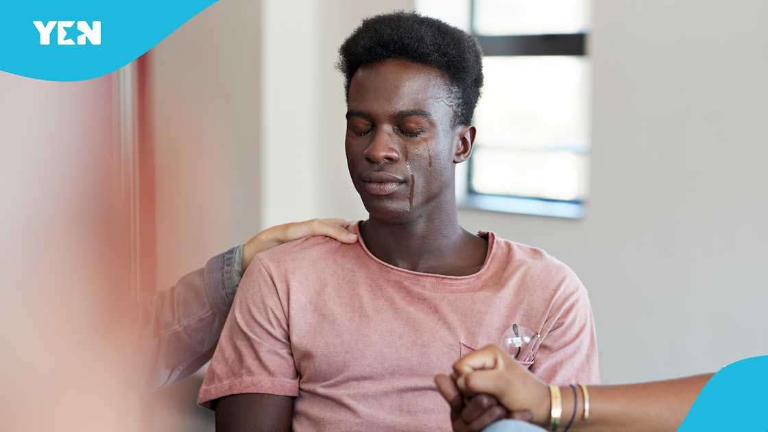 Ghanaian man, Ghanaian lady, KNUST student, break up, Valentine's Day, Sad Valentine's Day, Heart break, Sad man. Ghanaian man, Ghanaian lady, KNUST student, break up, Valentine's Day, Sad Valentine's Day, Heart break, Sad man.