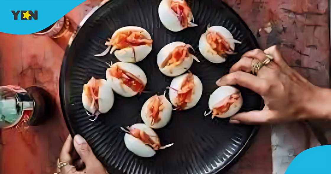 Kosua ne Meko, Chris Amra, Ghana Food, Nigerian Vlogger, Ghanaian Street Food, Kosua ne Meko Review Kosua ne Meko, Chris Amra, Ghana Food, Nigerian Vlogger, Ghanaian Street Food, Kosua ne Meko Review