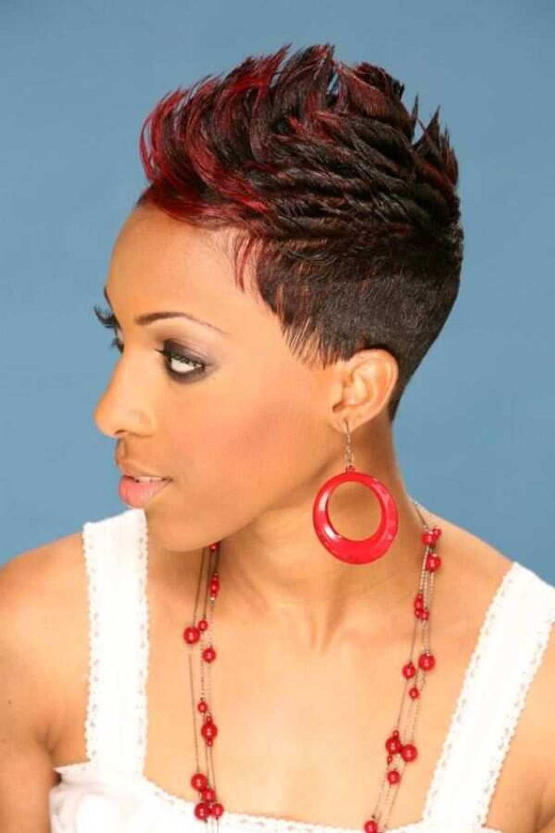 pineapple hairstyle for short natural hair