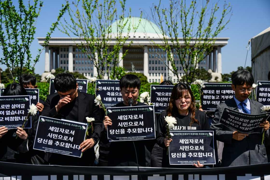 South Korean police data suggests more than $1 billion is lost to jeonse real-estate scams every year South Korean police data suggests more than $1 billion is lost to jeonse real-estate scams every year