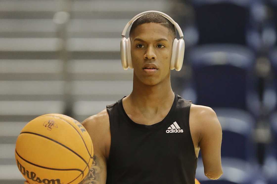 Hansel Emmanuel in Houston, Texas Hansel Emmanuel in Houston, Texas