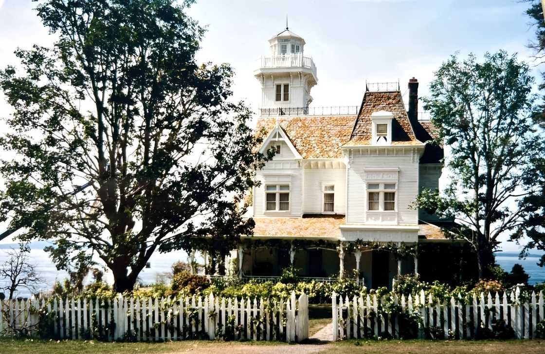 A view of the Practical Magic house