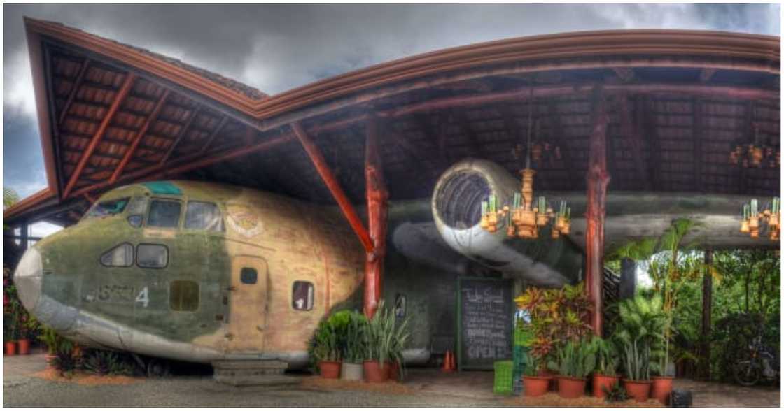 El Avión Restaurant and Bar El Avión Restaurant and Bar