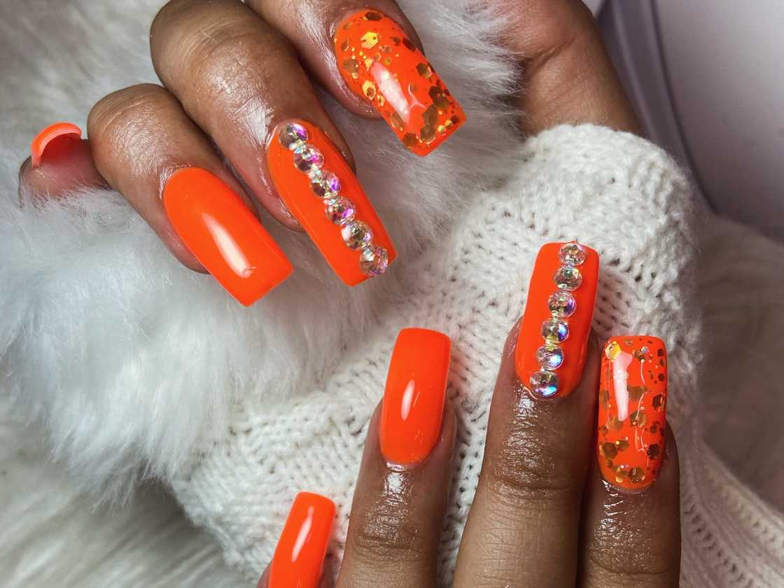 Neon orange nails Neon orange nails