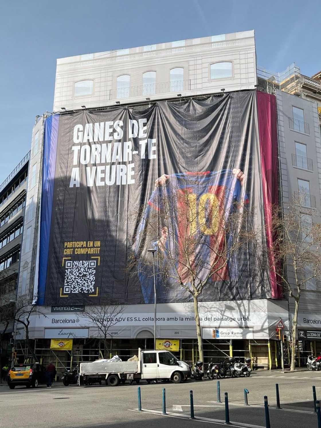 Lionel Messi Barcelona, Barcelona presidential elections 2026, Marc Ciria Messi banner, Moviment 42 Barcelona, Messi campaign tribute, Messi return Barcelona, Joan Laporta Messi, Barcelona election news, Messi iconic celebration, Barcelona fan messages