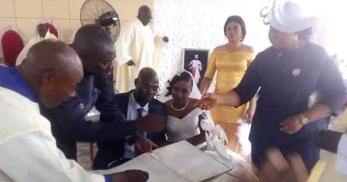 Ghanaian man whose wife has never slept with him finds out she has another fiancé Ghanaian man whose wife has never slept with him finds out she has another fiancé