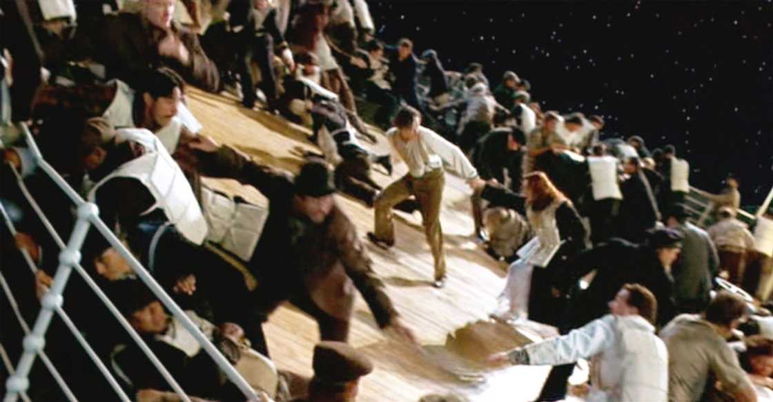 How old was Leonardo Dicaprio in Titanic How old was Leonardo Dicaprio in Titanic