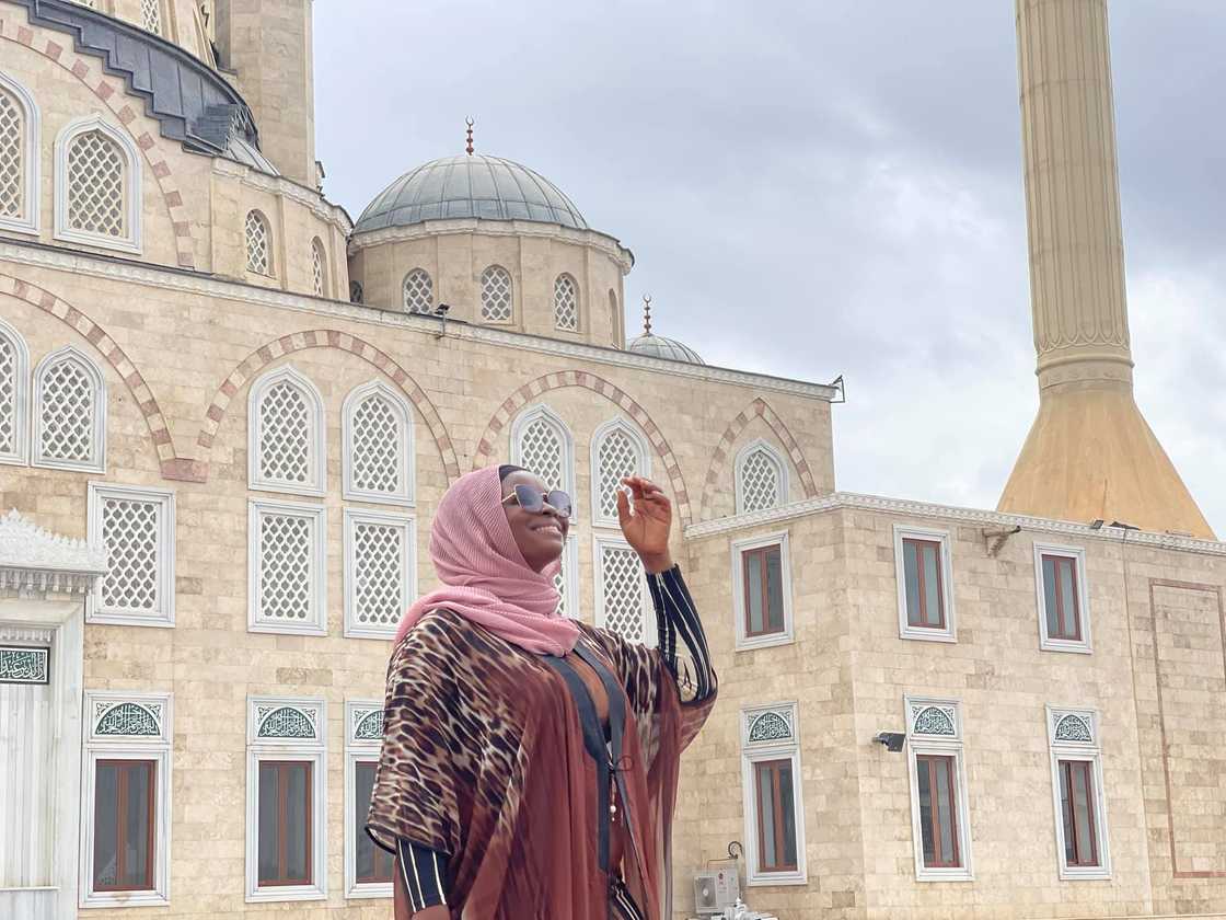 Ghana National Mosque opened and ready for use by the public; photos drop