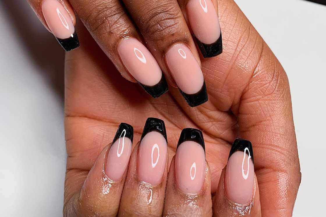 short coffin nails