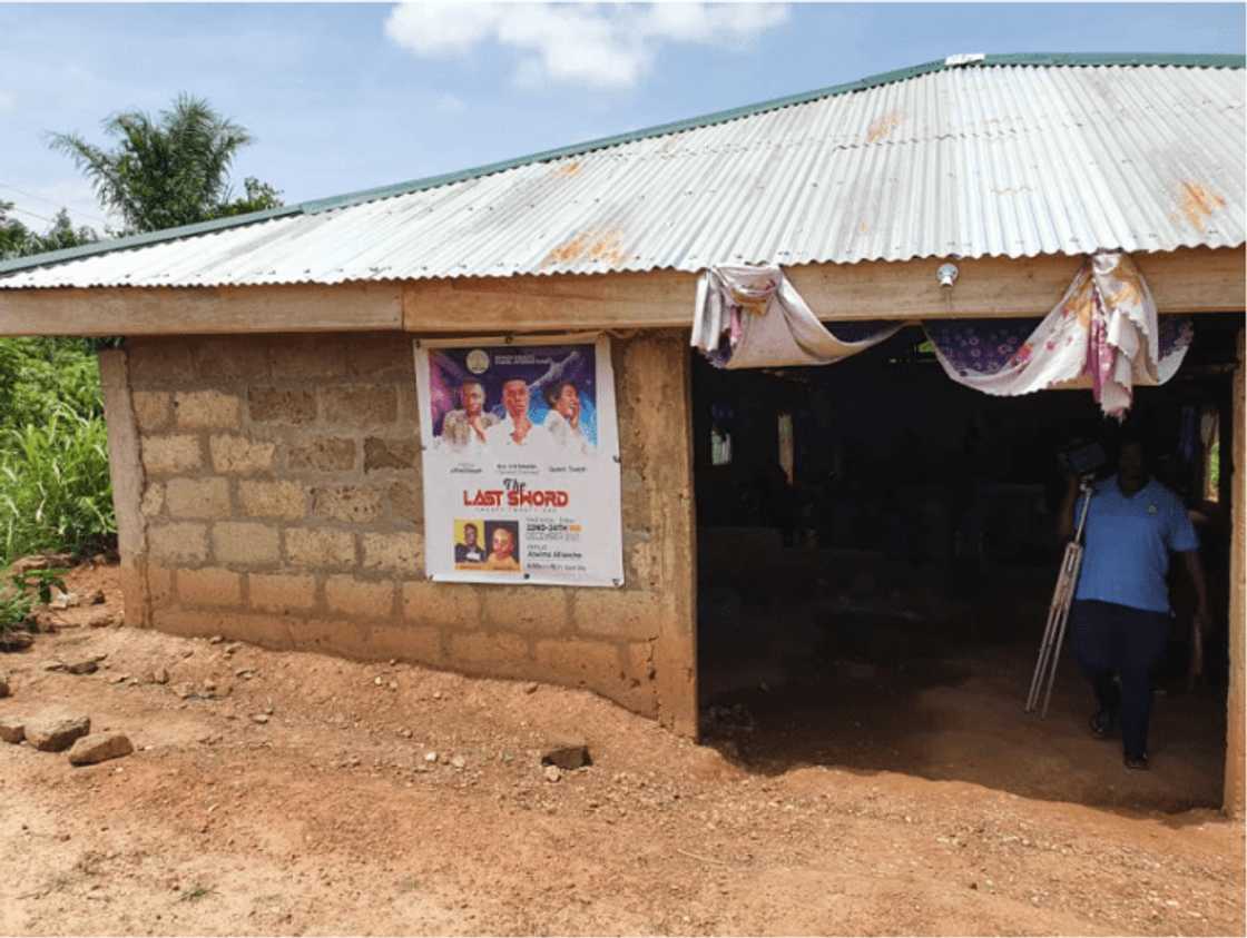 A/R: Robbers Attack Church On Good Friday; Run Away With Offering A/R: Robbers Attack Church On Good Friday; Run Away With Offering