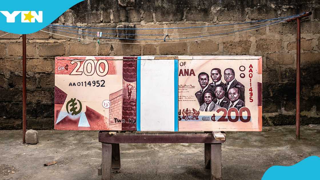 A coffin, 200 Ghana cedi banknote, Bank of Ghana, Defaced note, Currency act A coffin, 200 Ghana cedi banknote, Bank of Ghana, Defaced note, Currency act