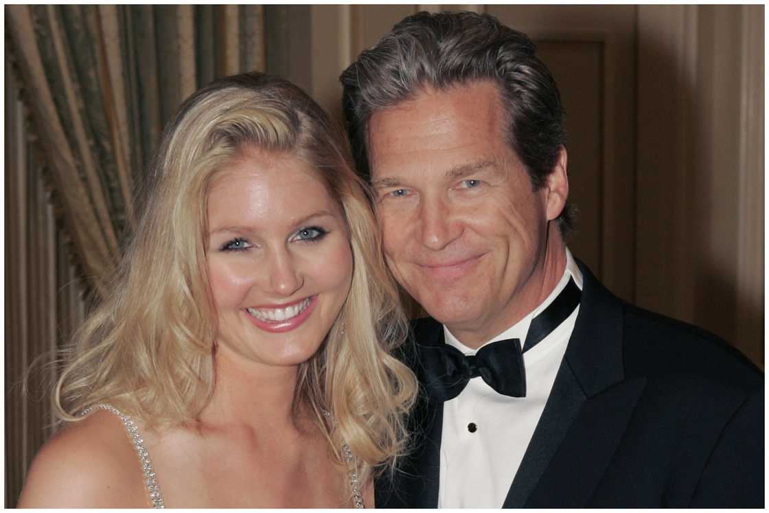 Jeff Bridges and daughter Isabelle during 48th Annual San Francisco International Film Festival - Awards Night. Jeff Bridges and daughter Isabelle during 48th Annual San Francisco International Film Festival - Awards Night.