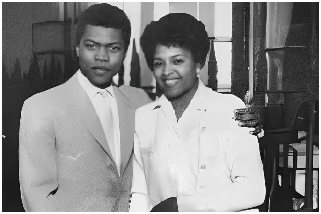 Fela and his first wife, Remilekun during an outdoor activity. Fela and his first wife, Remilekun during an outdoor activity.