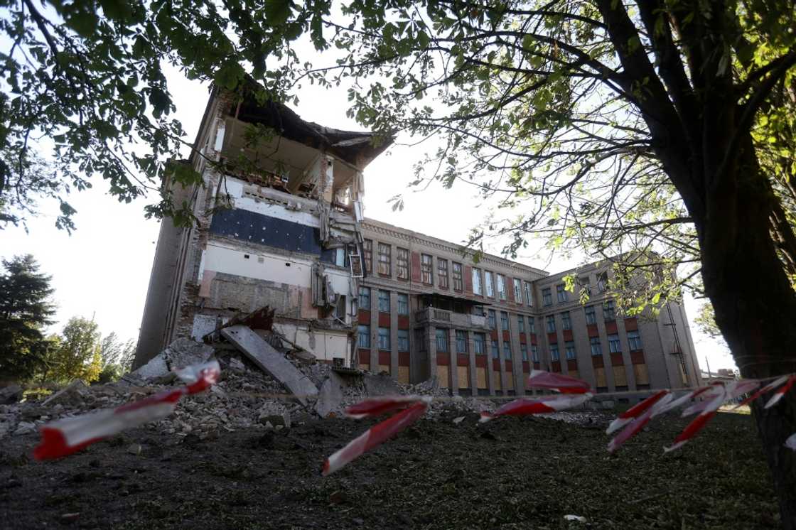 The eastern regions closest to the battle front will have to teach online The eastern regions closest to the battle front will have to teach online