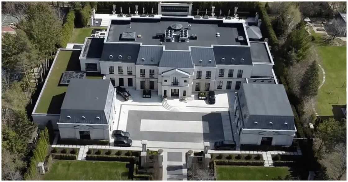 Drake's mansion in Toronto, Canada Drake's mansion in Toronto, Canada