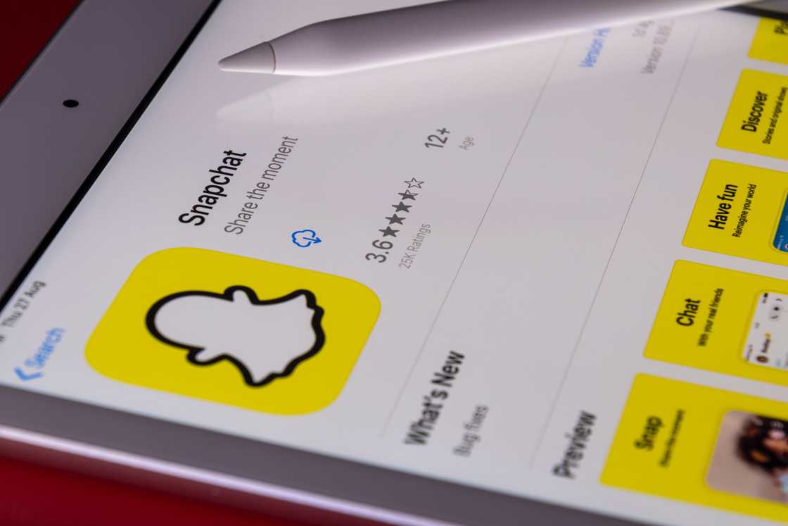 Who owns snapchat Who owns snapchat