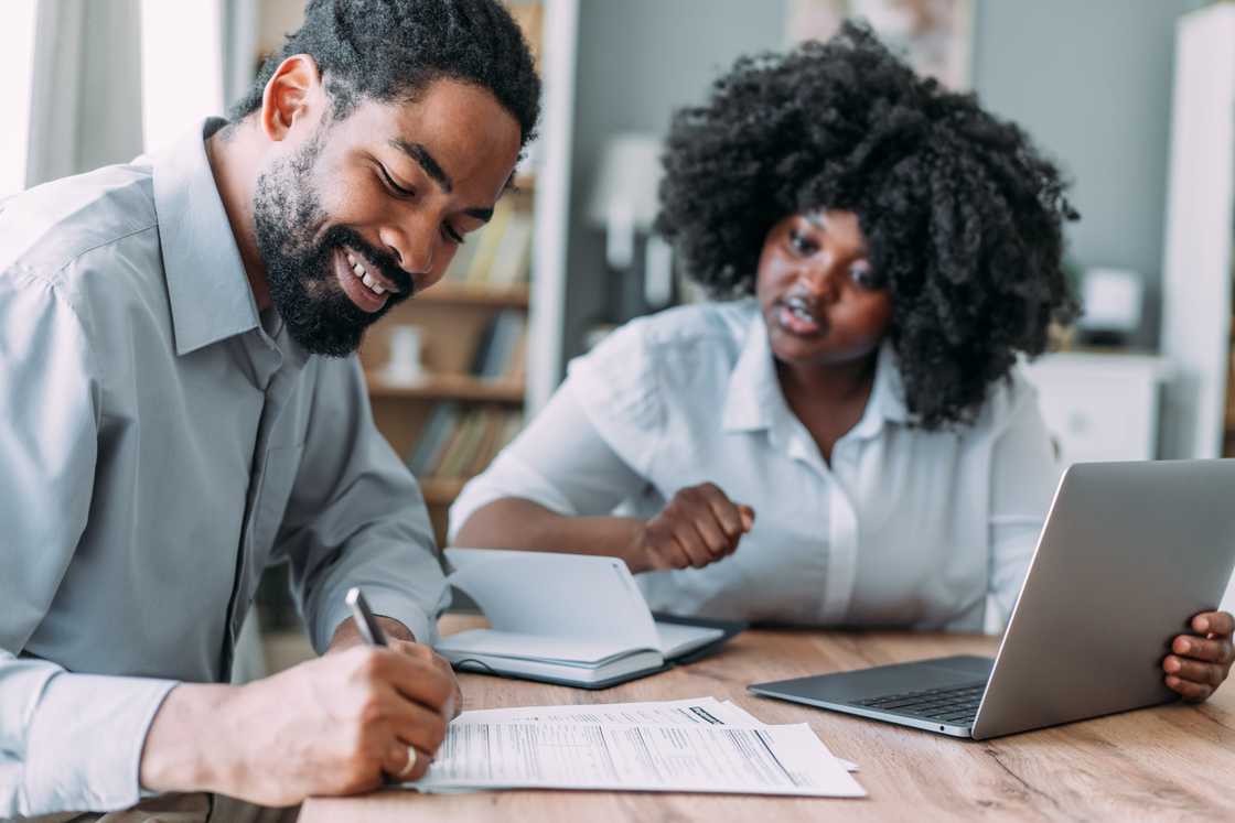 A lady consults a barrister A lady consults a barrister