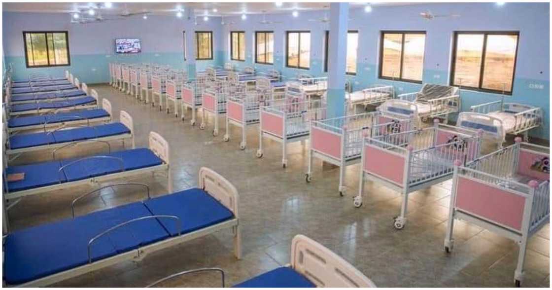 A picture of more beds in the maternity ward