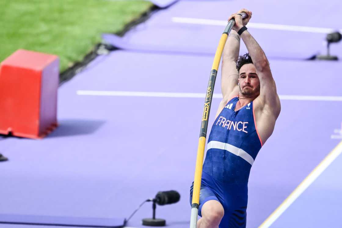 Anthony Ammirati: Surprise Body Part Costs Paris 2024 Pole Vaulter ...