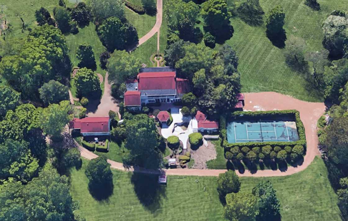 Where does Dolly Parton live Where does Dolly Parton live