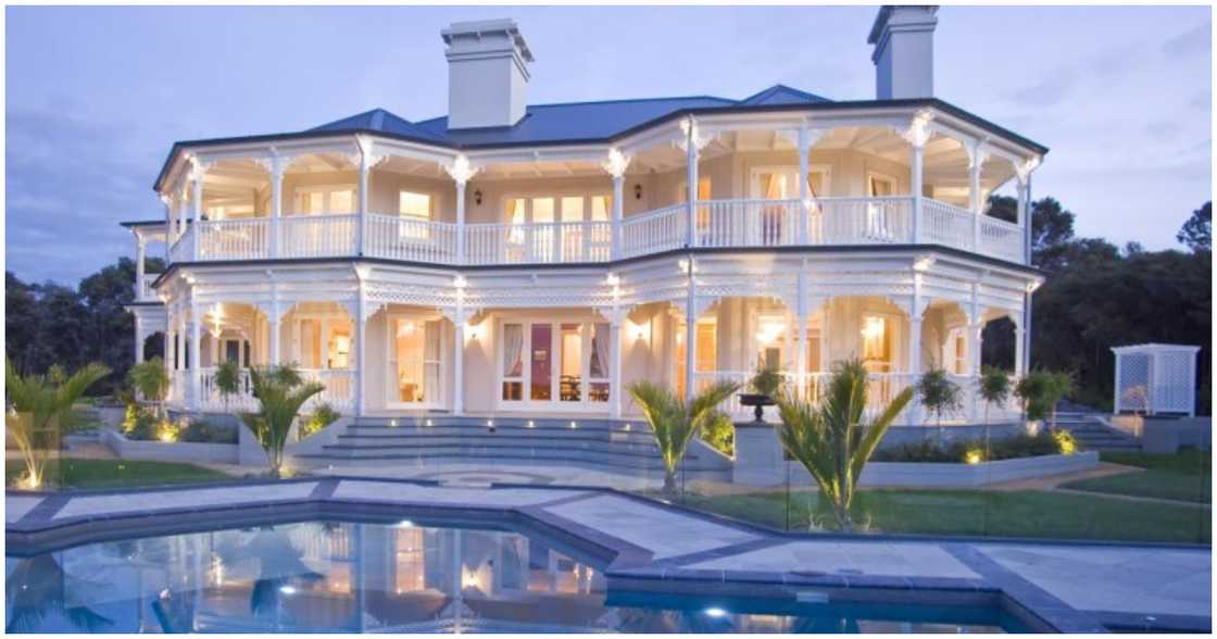 Robert Mugabe's Mansion Robert Mugabe's Mansion