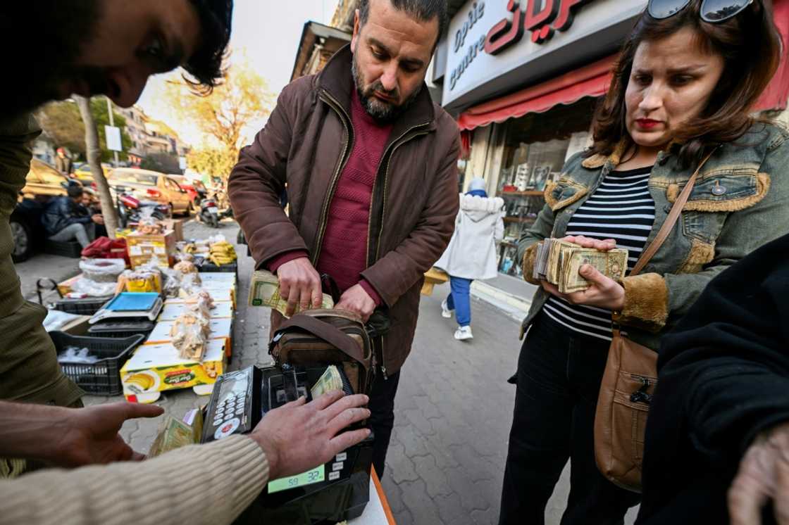 Foreign currency is once again traded without fear Foreign currency is once again traded without fear