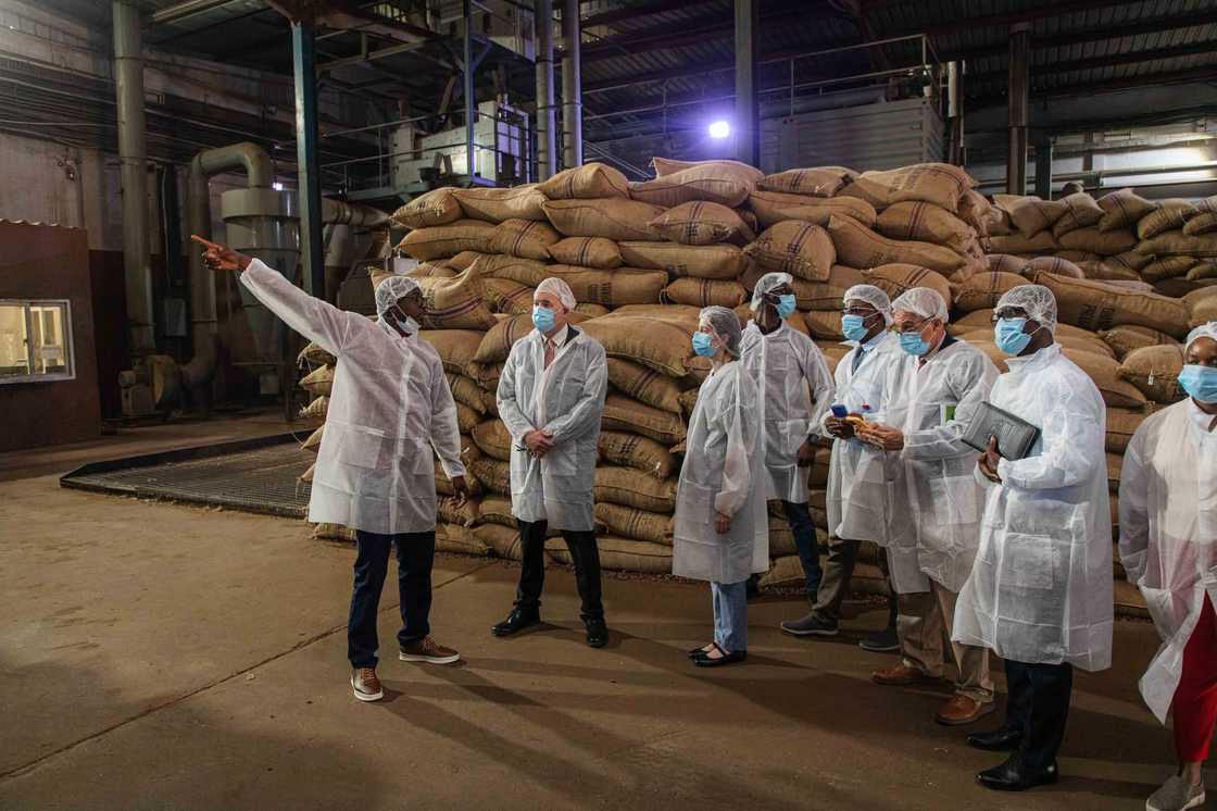 Caradise Ghana facilitates transportation for US Governor Evers and economic team’s visit to Ghana