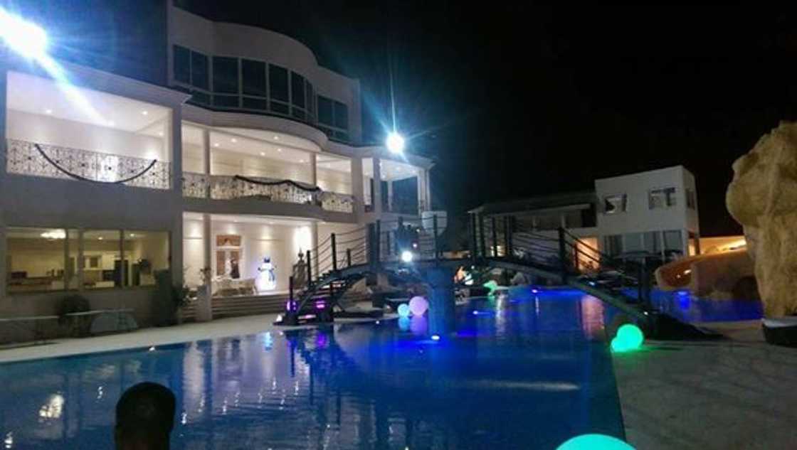 Didier Drogba, Chelsea, Ivory Coast, Didier Drogba mansion in Abidjan, Premier League Didier Drogba, Chelsea, Ivory Coast, Didier Drogba mansion in Abidjan, Premier League