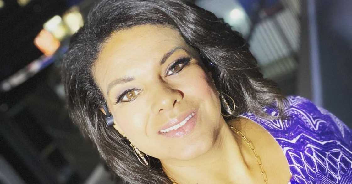 CNN reporter Sara Sidner breaks down, cries live on air: "It's just not okay" CNN reporter Sara Sidner breaks down, cries live on air: "It's just not okay"