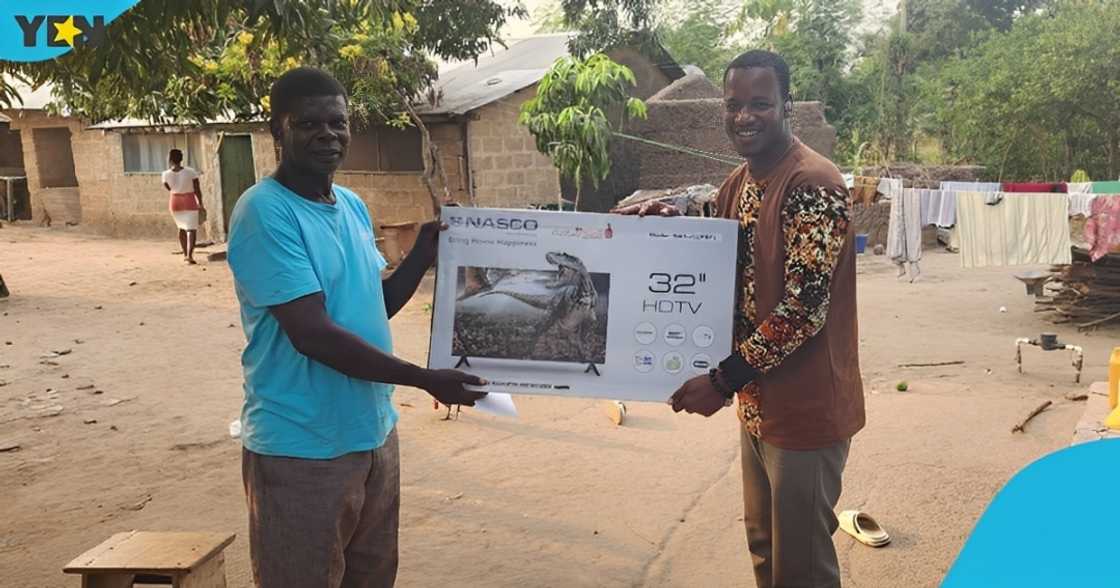 Umaru Sanda Amadu. Ghanaian journalist, media personality, basic school teacher, social media. Umaru Sanda Amadu. Ghanaian journalist, media personality, basic school teacher, social media.