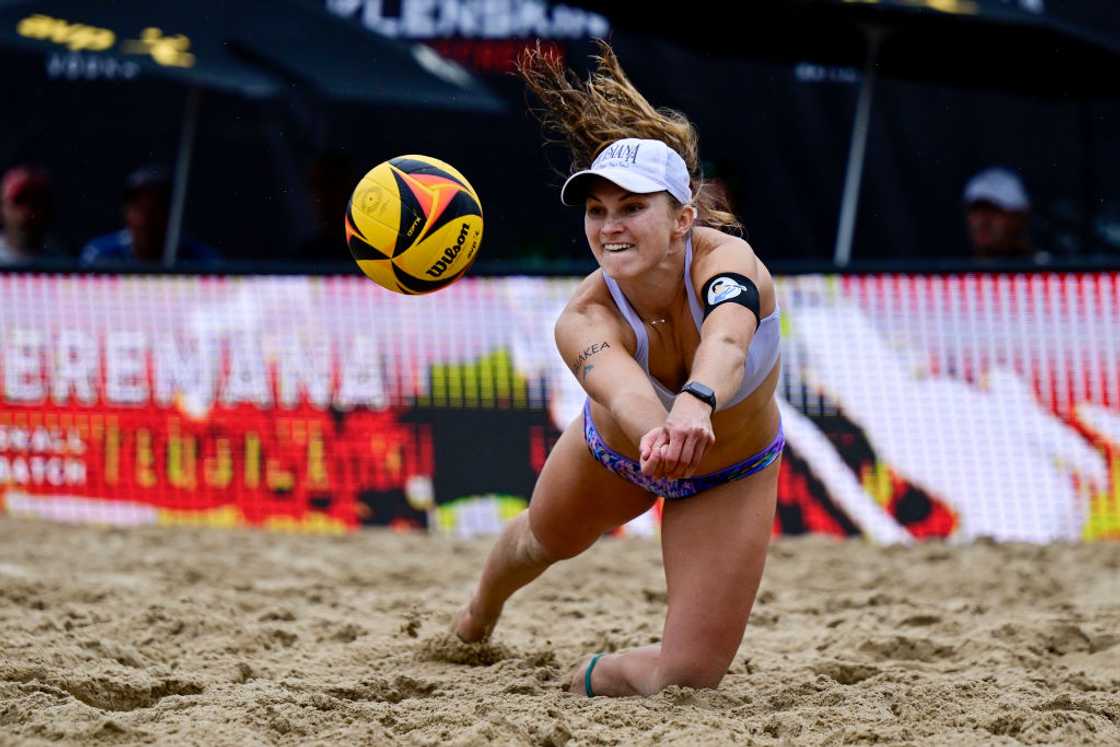 Female beach volleyball players Female beach volleyball players