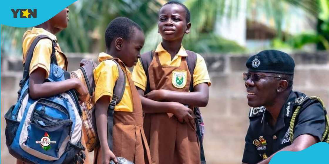 The IGP speaks to pupils in the Amasaman community