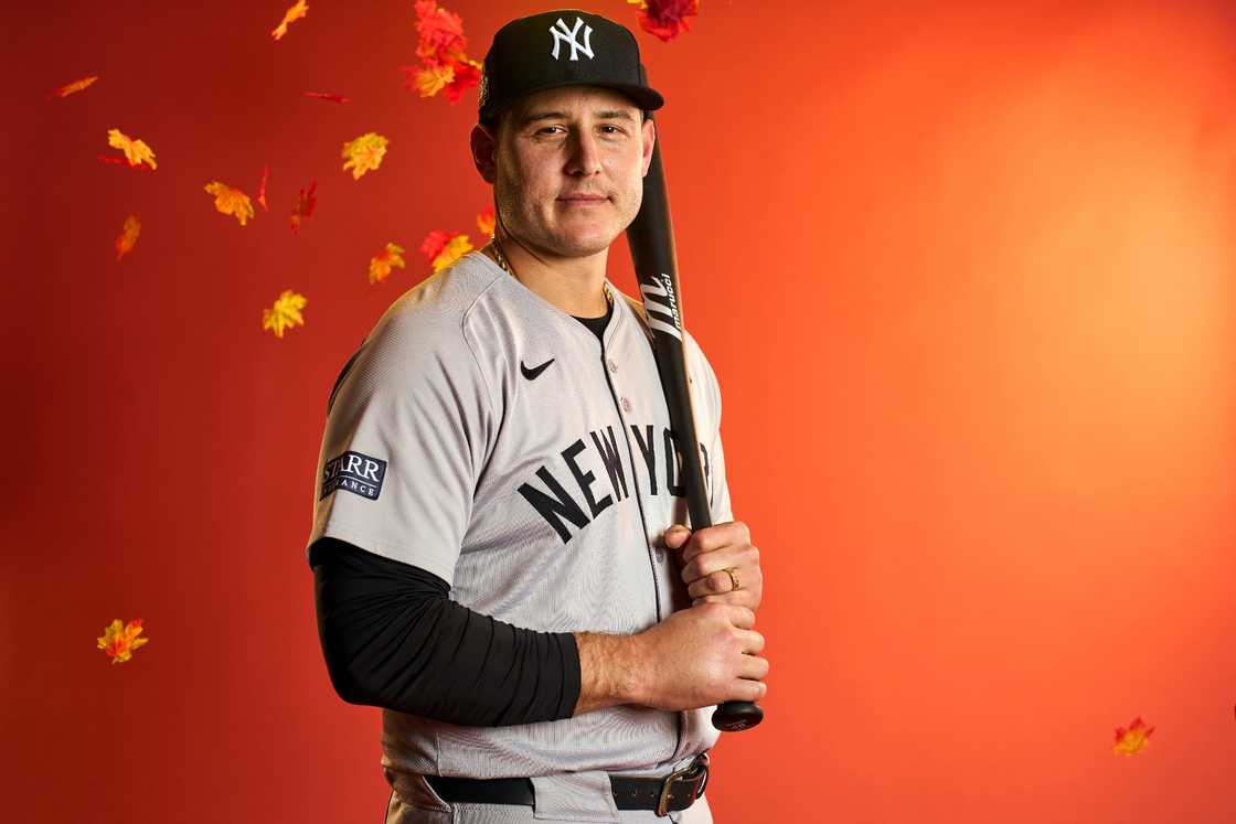 Anthony Rizzo poses for a photo during the workout day